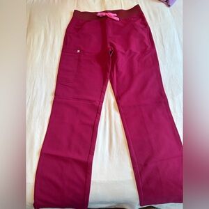 Figs Kade scrub pants in Dark Magenta S/T